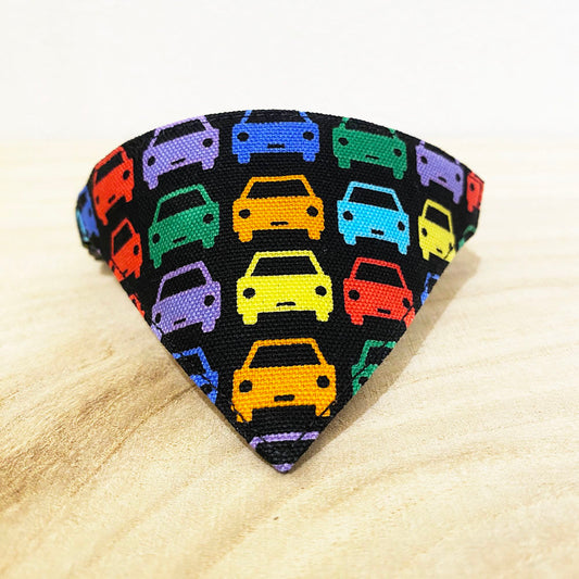 【カラフルカー柄】まじめな首輪・目立つバンダナ風/選べるバックル 猫首輪