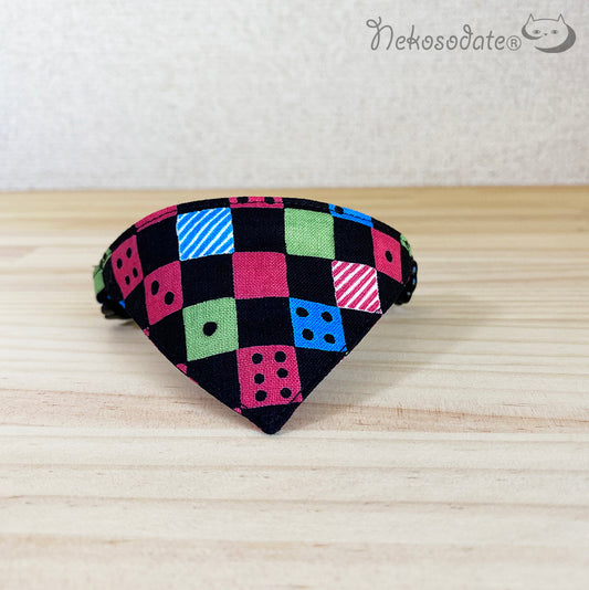 【カラフルダイス柄】まじめな首輪・目立つバンダナ風/選べるアジャスター 猫首輪
