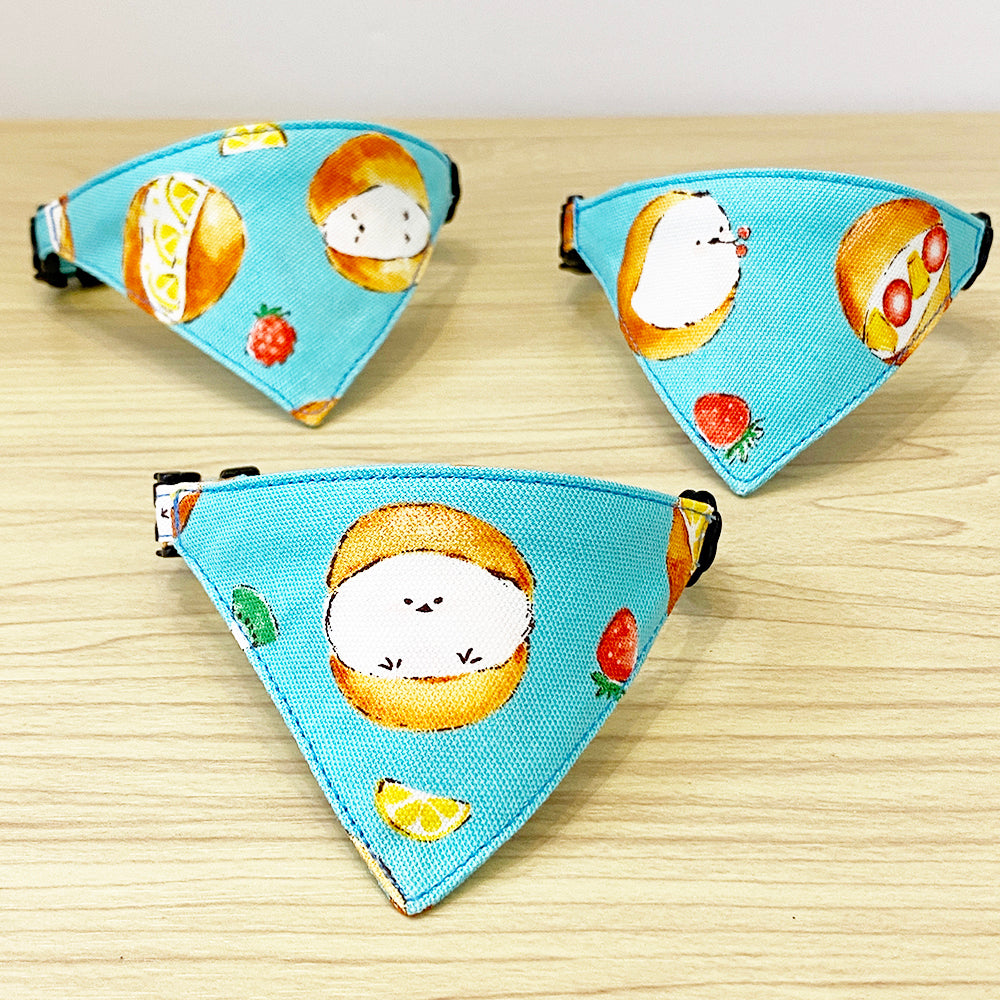 【トリトッツォ柄ブルー】まじめな首輪・目立つバンダナ風/選べる安全バックル