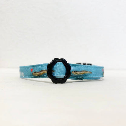 【にぼし柄ライトブルー】まじめな首輪-なじむストレート／ 選べるセーフティバックル 猫用首輪 安全首輪