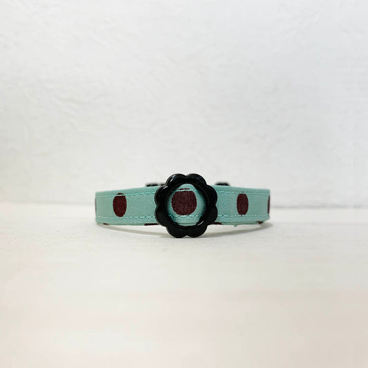 【ポルカドット柄ブルー】まじめな首輪-なじむストレート／ 選べるセーフティバックル 猫用首輪 安全首輪