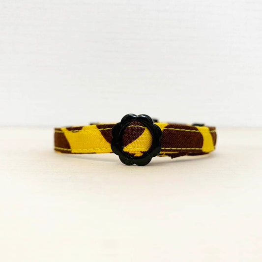 【そこはかとなくキリン柄】まじめな首輪-なじむストレート／ 選べるセーフティバックル 猫用首輪 安全首輪