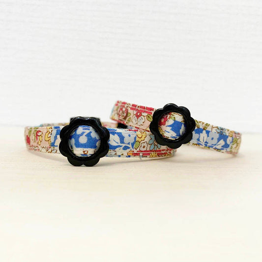 【小花カノン柄】まじめな首輪-なじむストレート／ 選べるセーフティバックル 猫用首輪 安全首輪