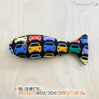 なぜかよく遊ぶちび魚・カラフルカー柄 - ネコソダテ®日本で唯一のまじめな首輪®専門店