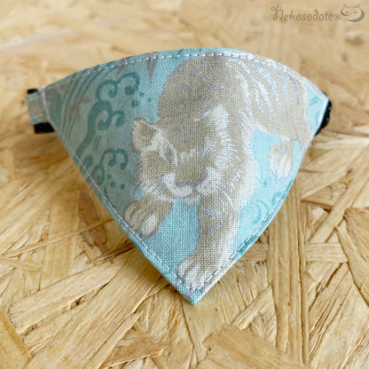 [Gorgeous tiger pattern blue] Serious collar, conspicuous bandana style / selectable adjuster cat collar