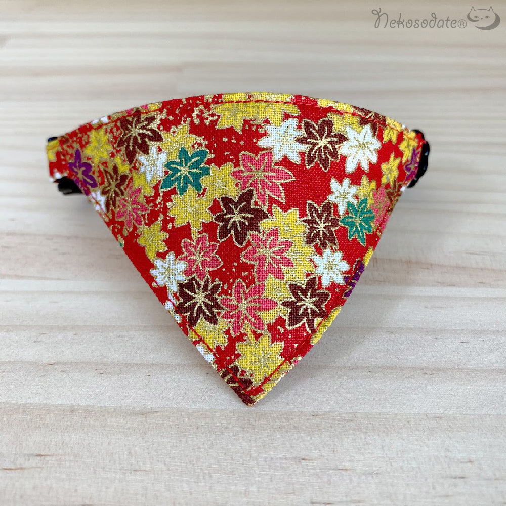 [Shining maple pattern red] Serious collar, conspicuous bandana style / selectable adjuster cat collar
