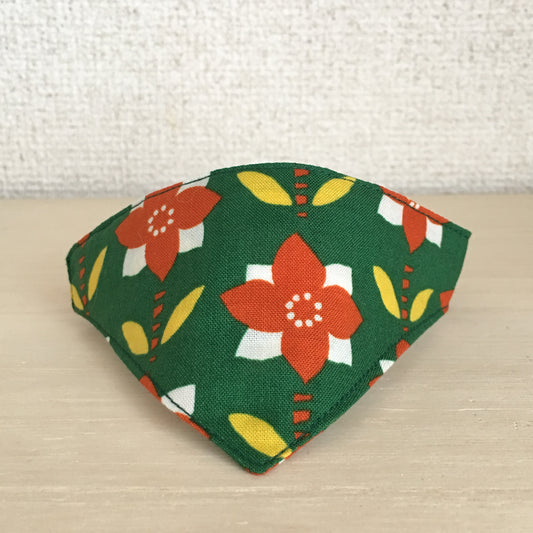 [Red floral pattern] Serious collar, conspicuous bandana style / selectable adjuster cat collar