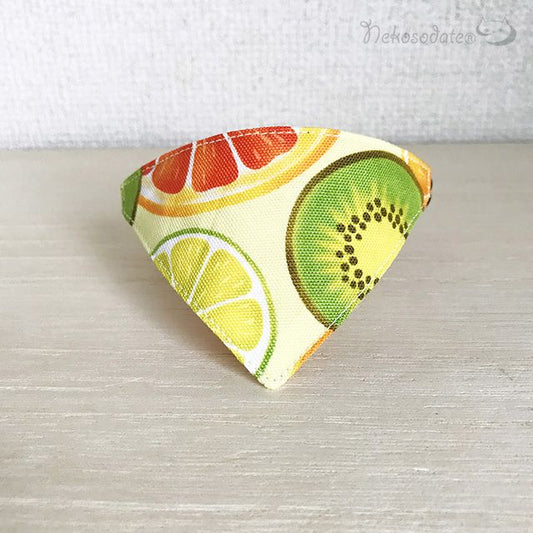 [Fruit slice pattern] Serious collar, conspicuous bandana style / selectable adjuster cat collar