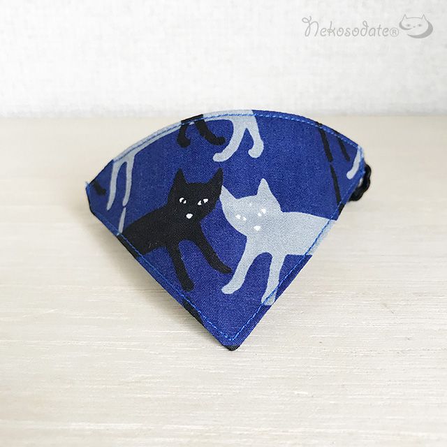[Cat pattern blue at night] Serious collar, conspicuous bandana style / selectable adjuster cat collar