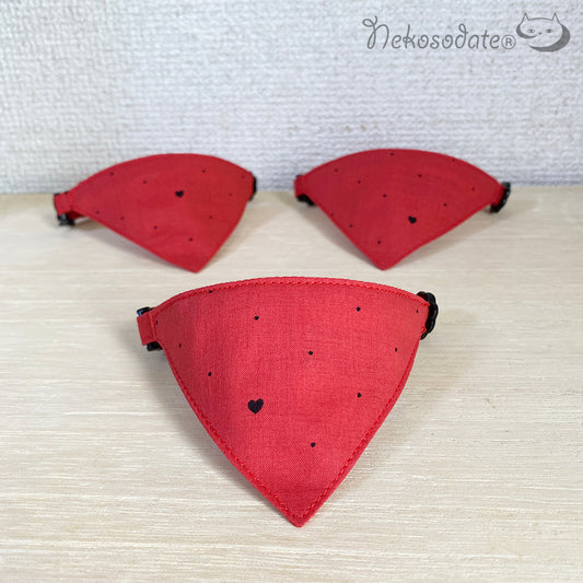 [Microdot Heart Pattern Red] Serious Collar / Conspicuous Bandana Style / Selectable Adjuster Cat Collar
