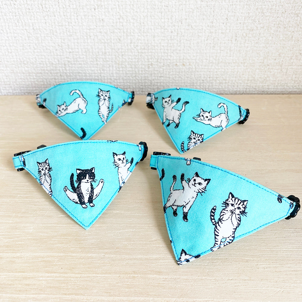 [Athletic cats pattern blue] Serious collar, conspicuous bandana style / selectable adjuster cat collar