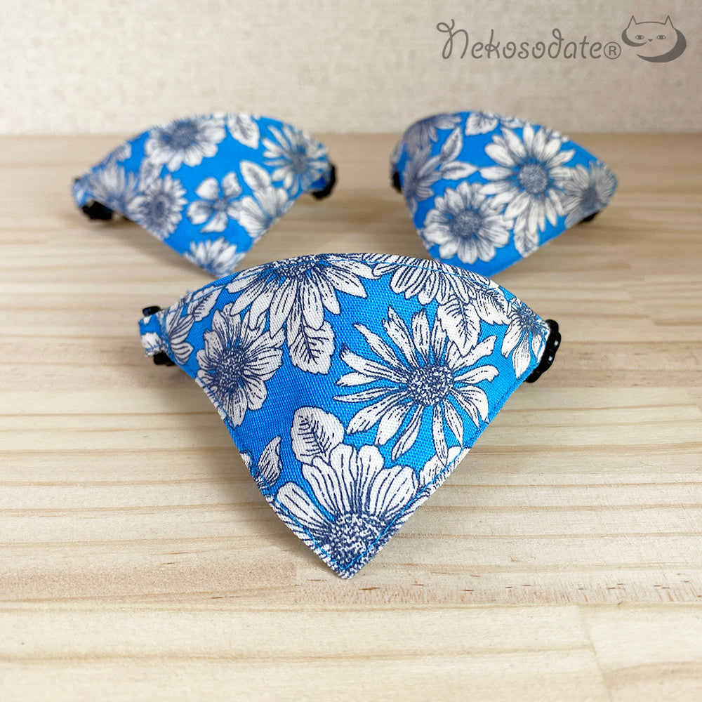 [Monochrome flower pattern blue] Serious collar, conspicuous bandana style / selectable adjuster