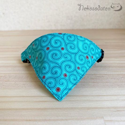 [Modern arabesque pattern blue] Serious collar, conspicuous bandana style / selectable adjuster