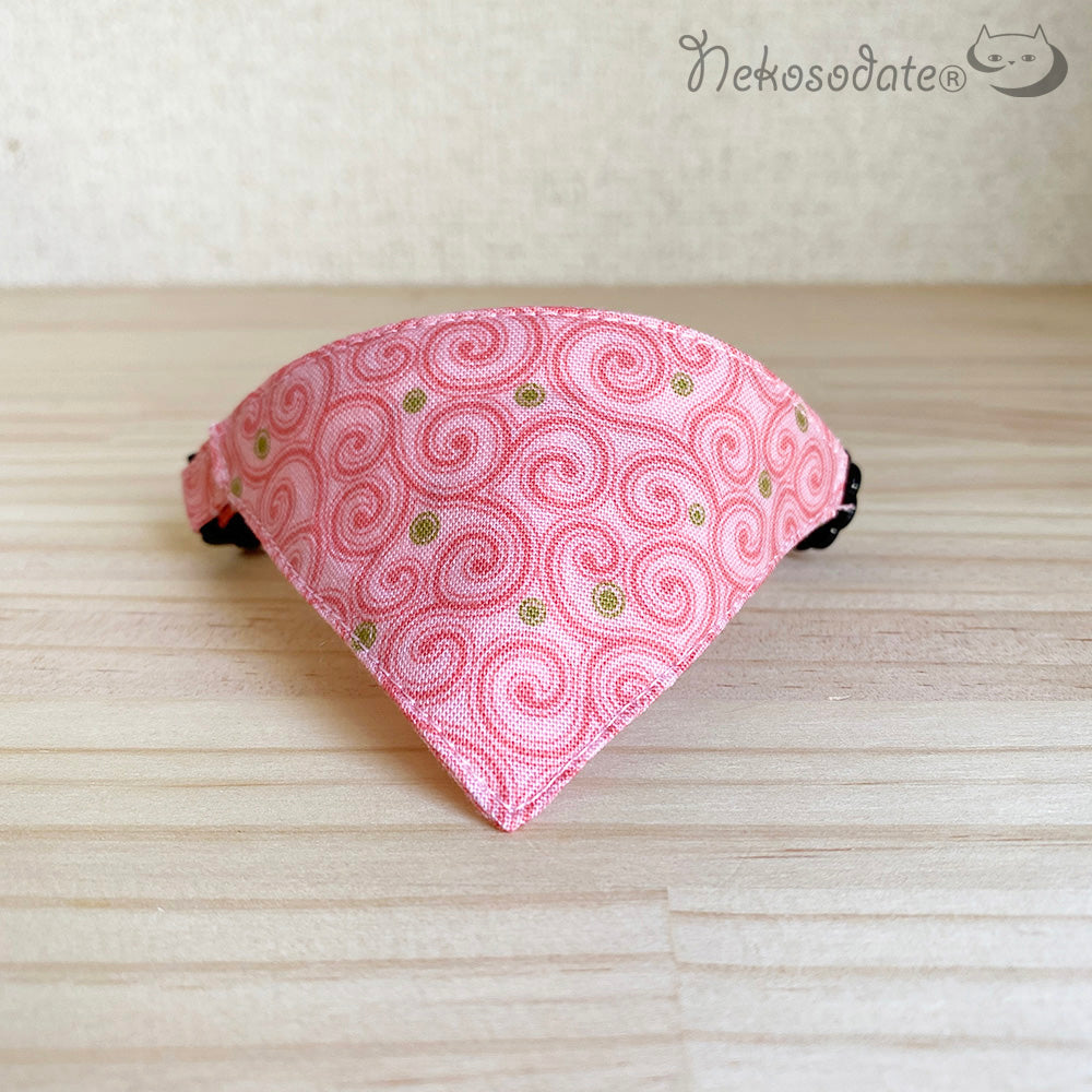 [Modern arabesque pattern pink] Serious collar, conspicuous bandana style / selectable adjuster
