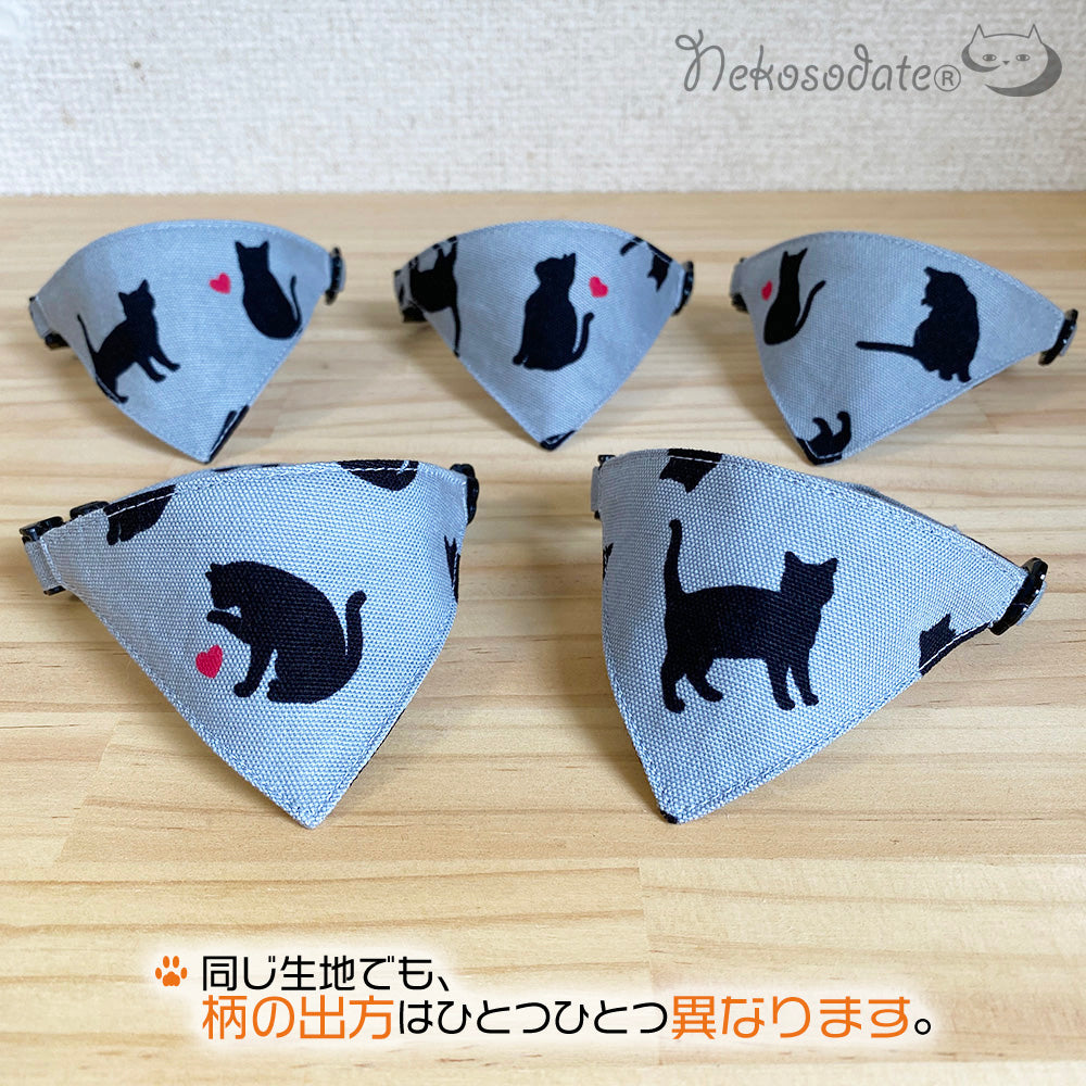 [Black cat heart pattern gray] Serious collar, conspicuous bandana style / selectable adjuster