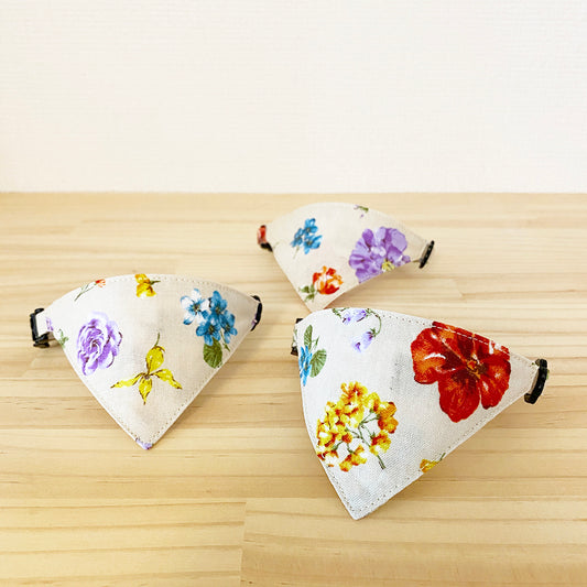 [Flower showcase pattern] Serious collar, conspicuous bandana style / selectable adjuster