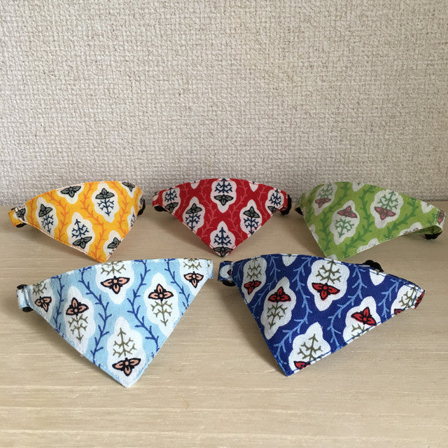 [Flower pattern / Yellow] Serious collar / Conspicuous bandana style / Selectable adjuster Cat collar