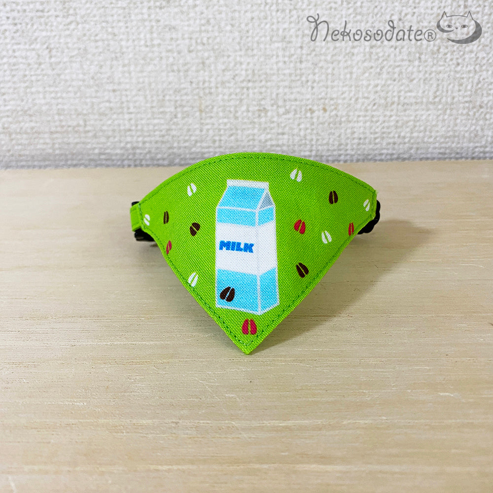 [Milk carton pattern green] Serious collar, conspicuous bandana style / selectable adjuster cat collar