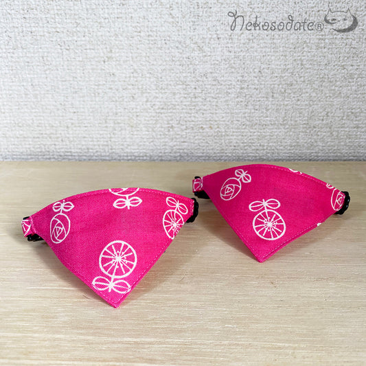 [Simple flower pattern pink] Serious collar, conspicuous bandana style / selectable adjuster cat collar