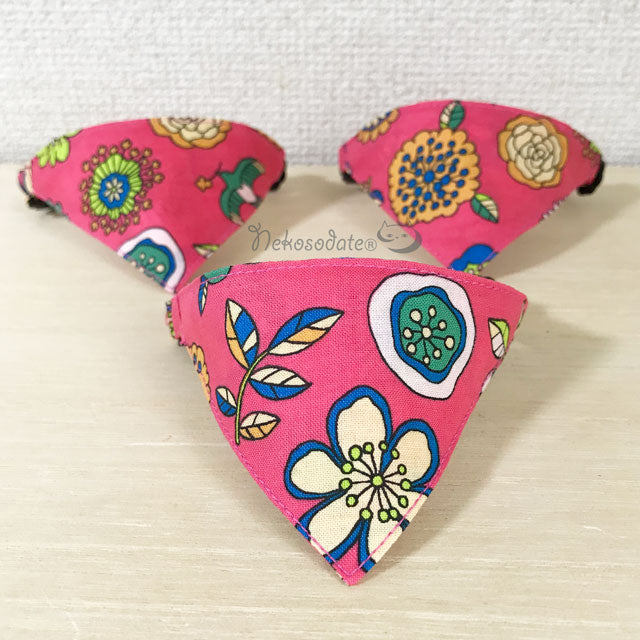 [Psychedelic flower pattern pink] Serious collar, conspicuous bandana style / selectable adjuster cat collar